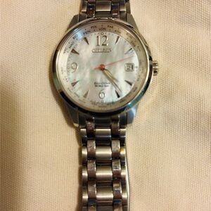 Citizen Silver Timepiece with mother of pearl face